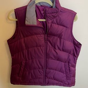 Lands end down vest- size M